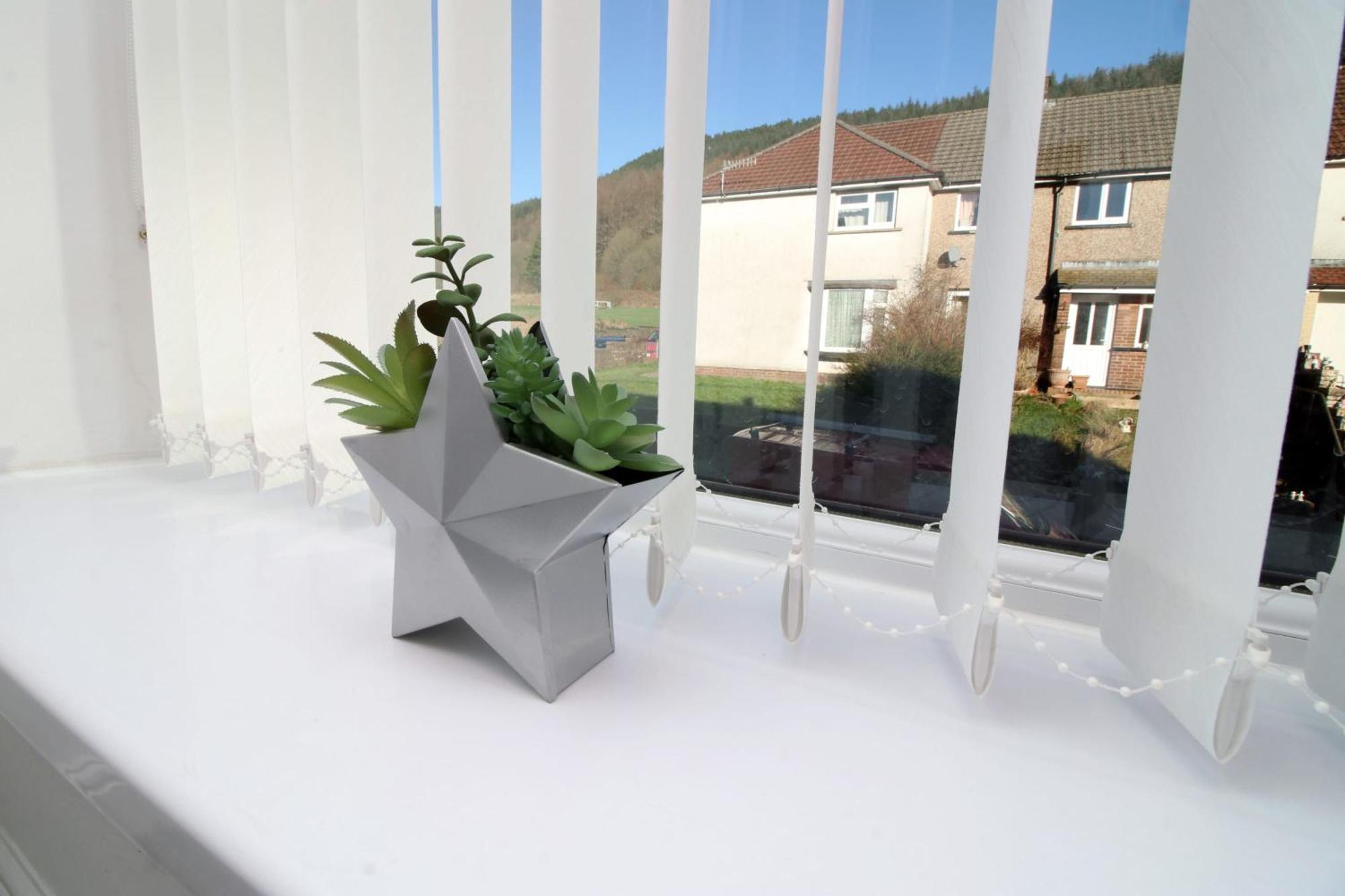 Very Special Home In Rhondda Valley Herbert House By Staystaycations Treorky Extérieur photo