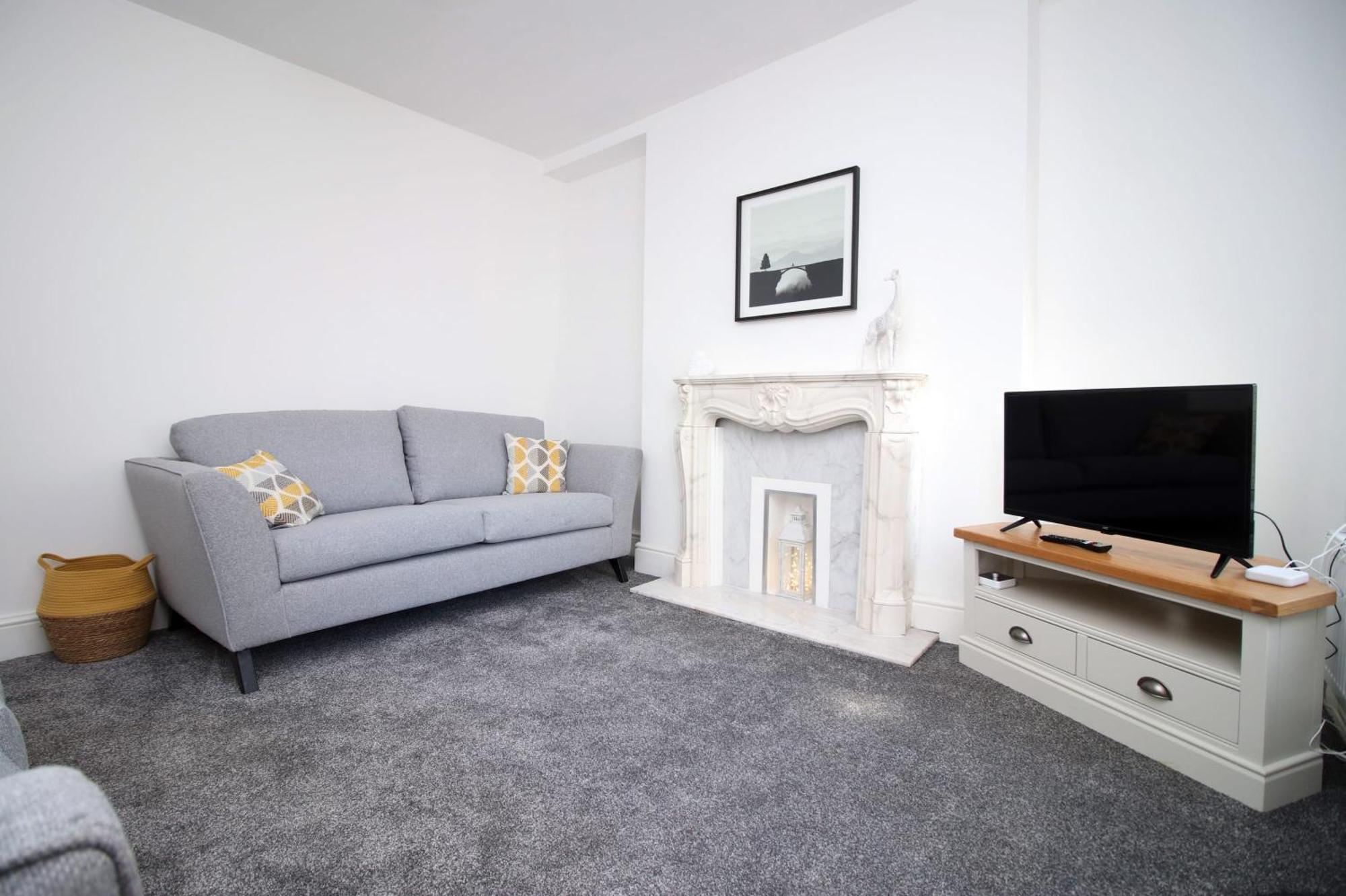 Very Special Home In Rhondda Valley Herbert House By Staystaycations Treorky Extérieur photo